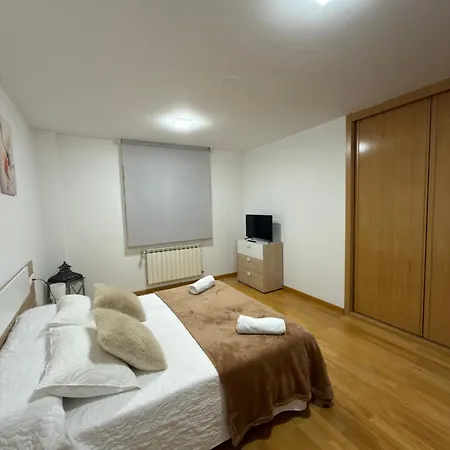 Aran Apartment *